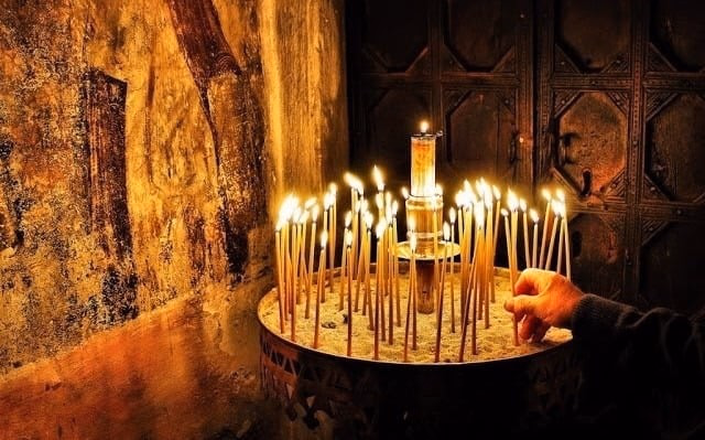 Kerzen in der Orthodoxen Kirche